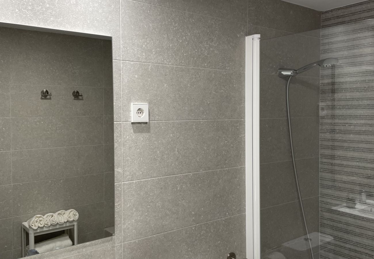 Apartment in Calpe / Calp - Ap010 Sunrise Tower 6B