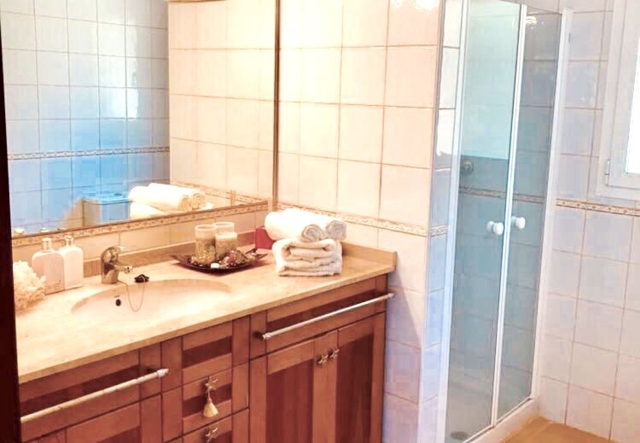 Chalet in Calp - Chalet Manzanera