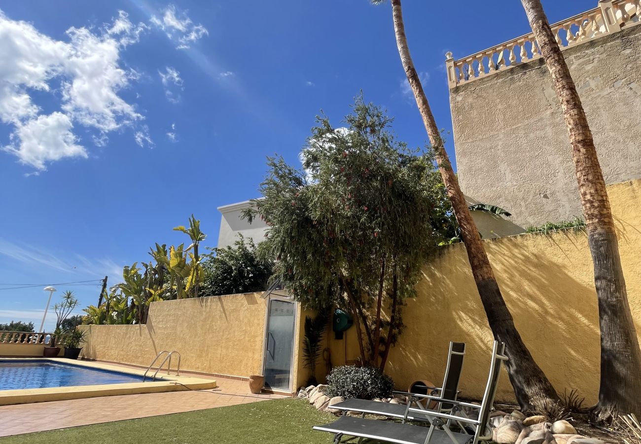 Chalet in Calp - Chalet Manzanera