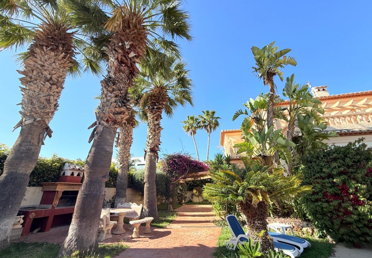 Villa/Dettached house in Calpe - Villa Enchinent