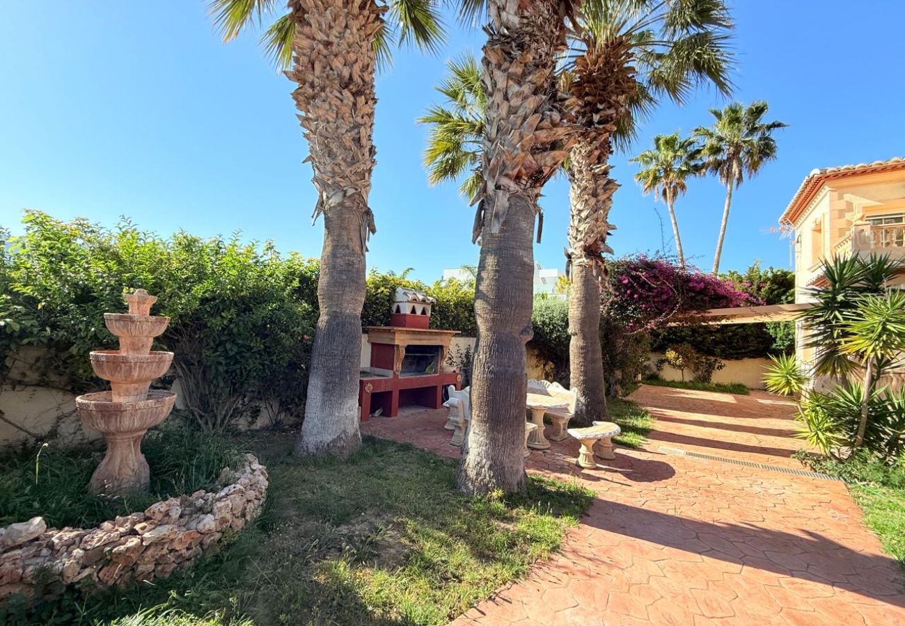 Villa/Dettached house in Calpe - Villa Enchinent