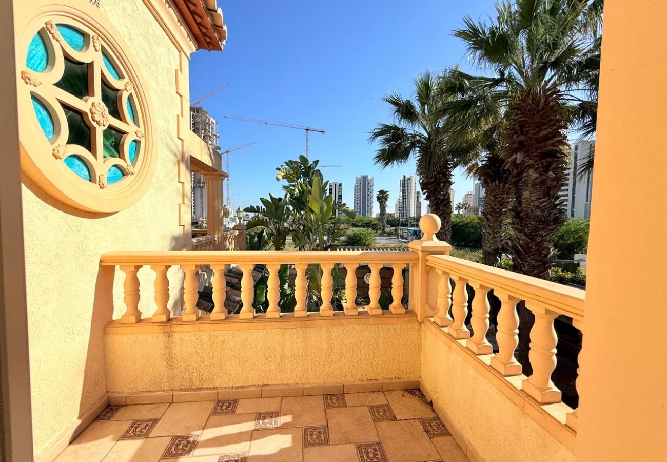 Villa/Dettached house in Calpe - Villa Enchinent
