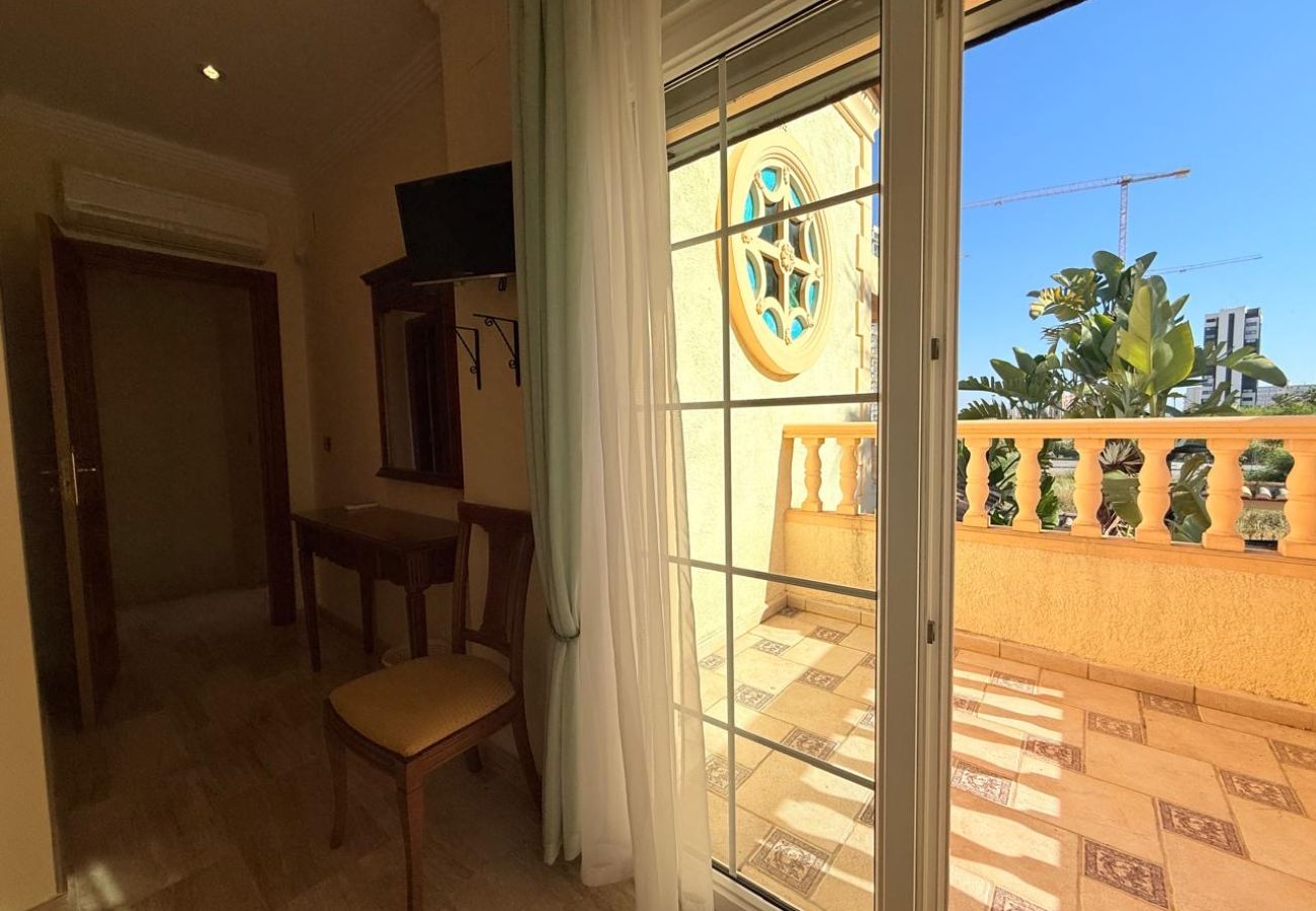 Villa/Dettached house in Calpe - Villa Enchinent