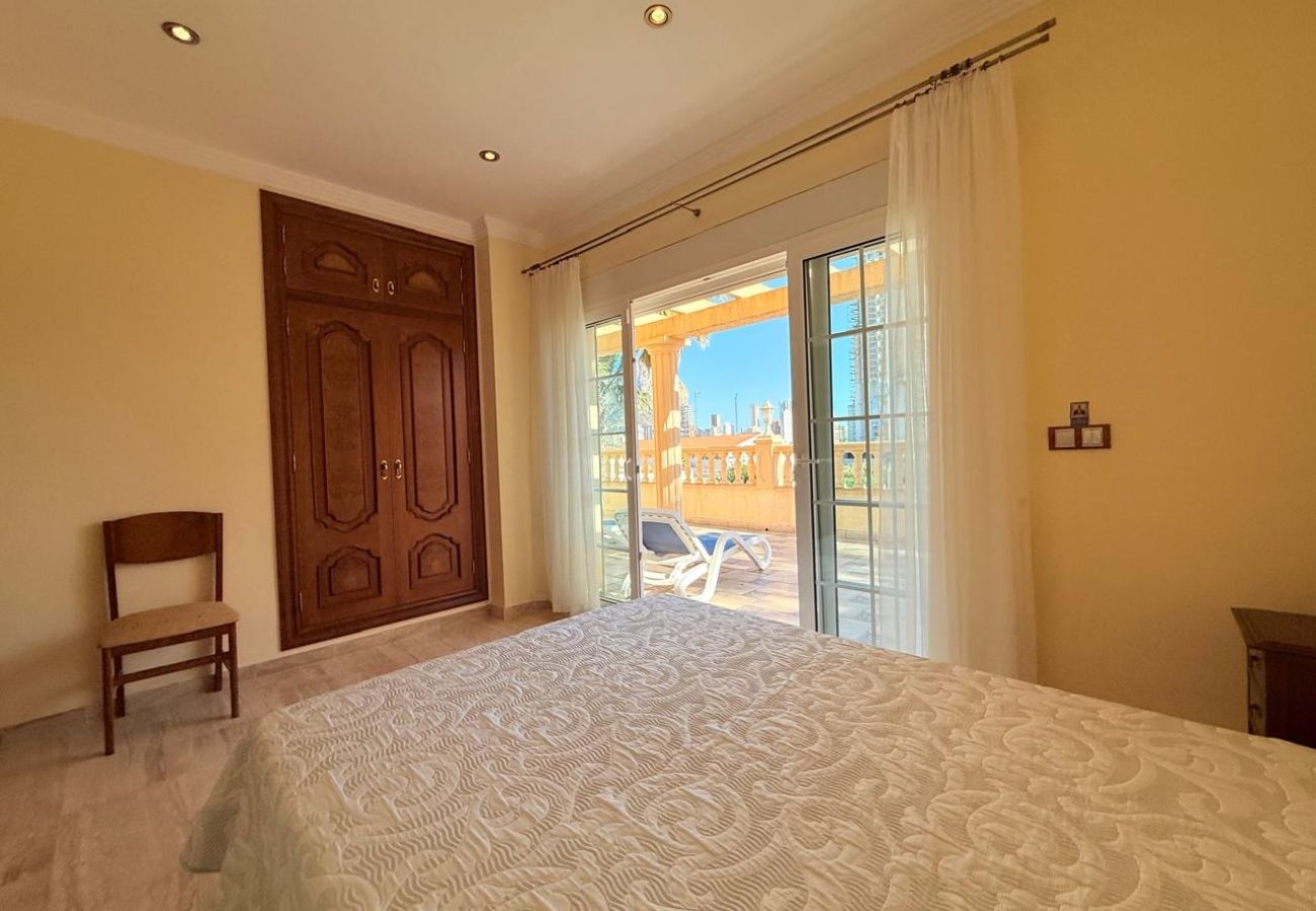 Villa/Dettached house in Calpe - Villa Enchinent
