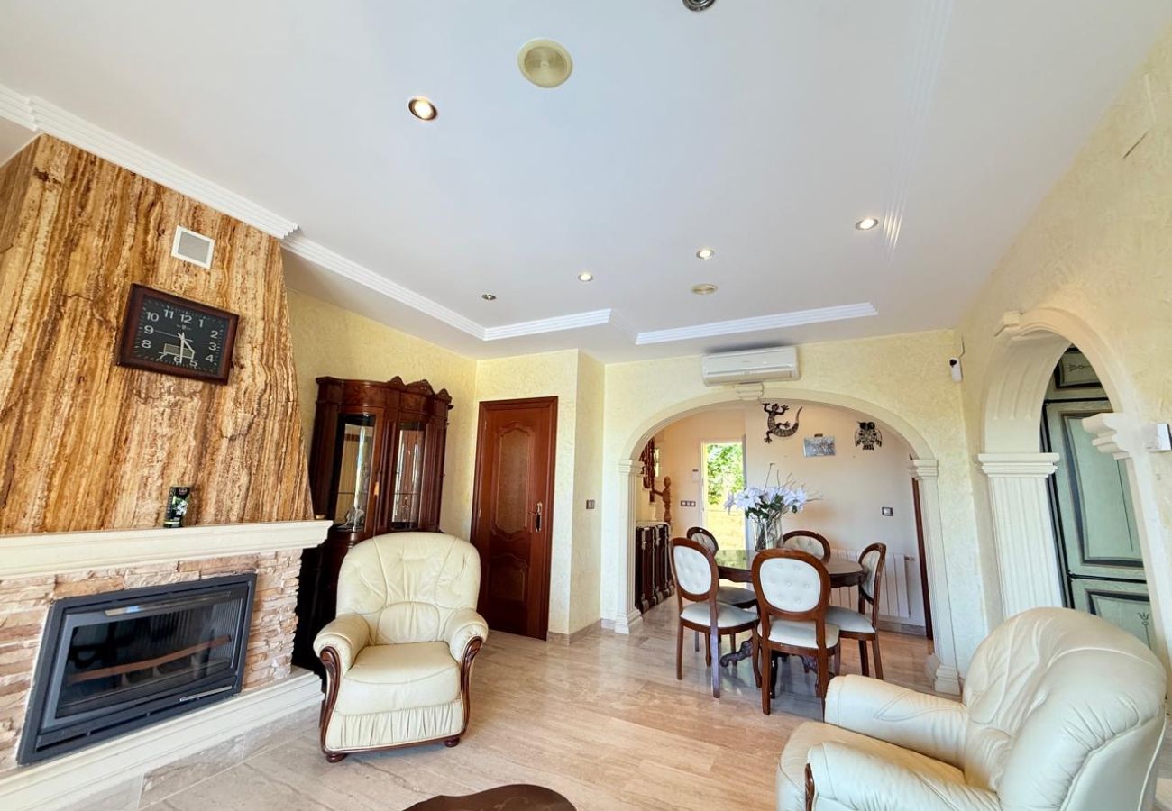 Villa/Dettached house in Calpe - Villa Enchinent