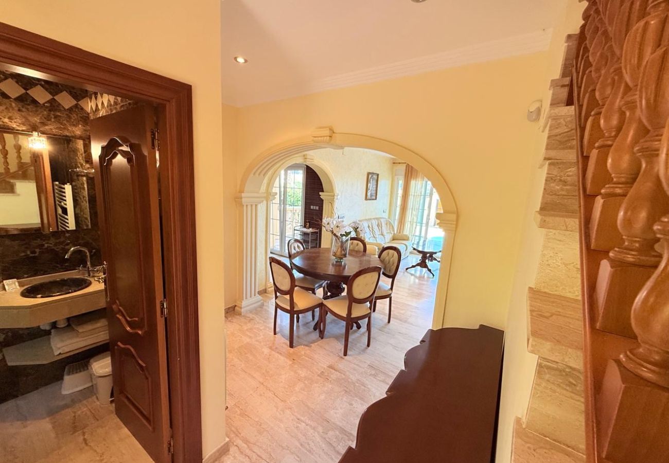 Villa/Dettached house in Calpe - Villa Enchinent
