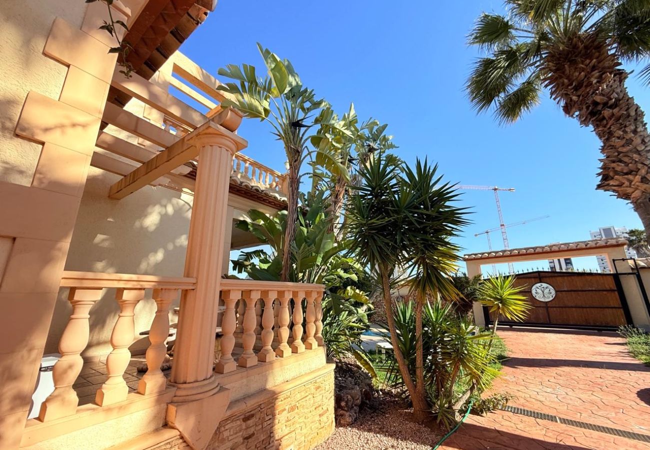 Villa/Dettached house in Calpe - Villa Enchinent