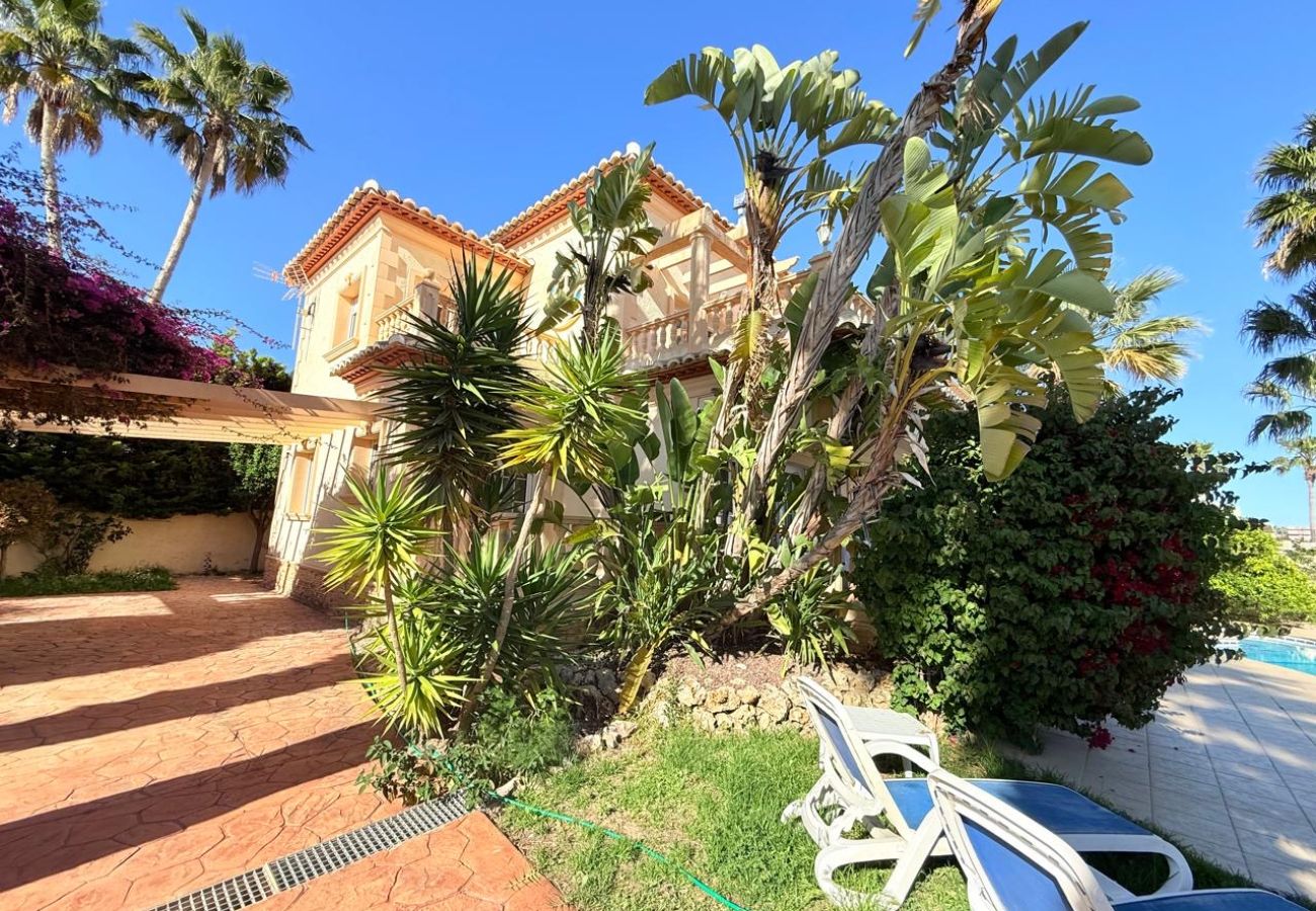Villa/Dettached house in Calpe - Villa Enchinent