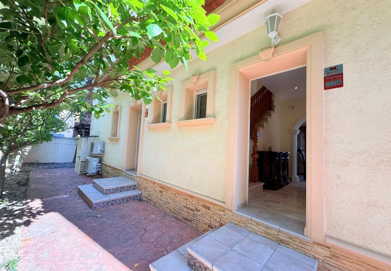 Villa/Dettached house in Calpe - Villa Enchinent