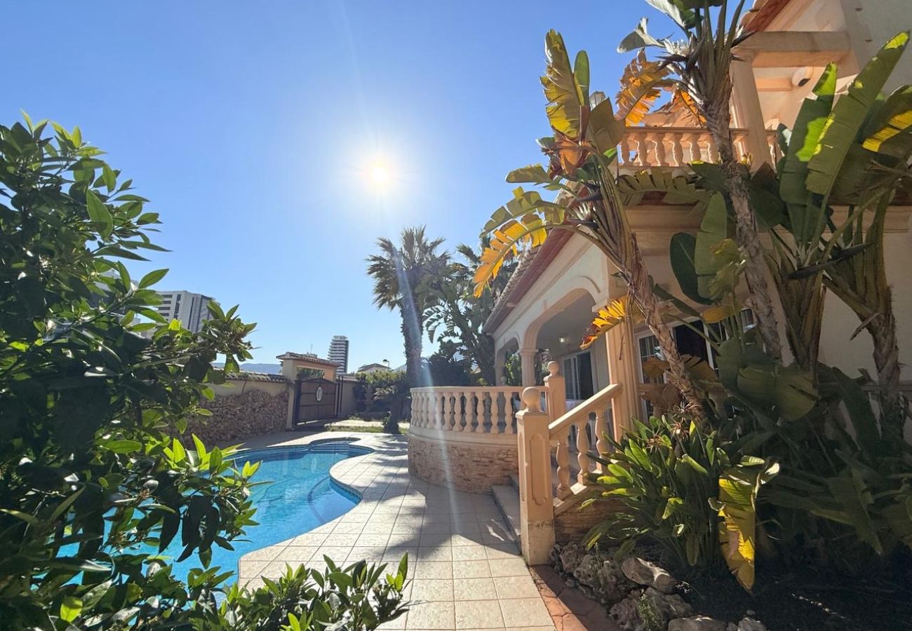 Villa/Dettached house in Calpe - Villa Enchinent