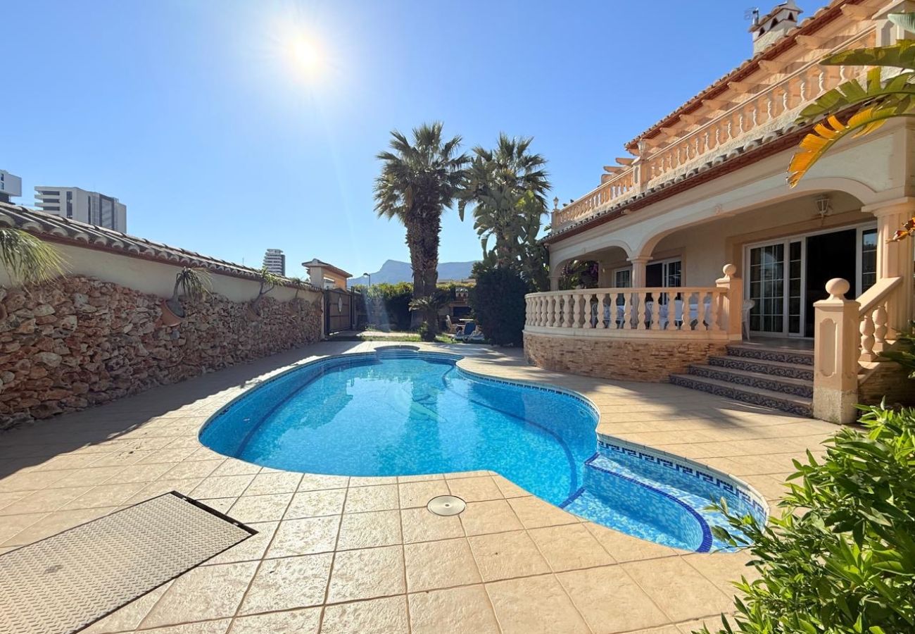 Villa/Dettached house in Calpe - Villa Enchinent