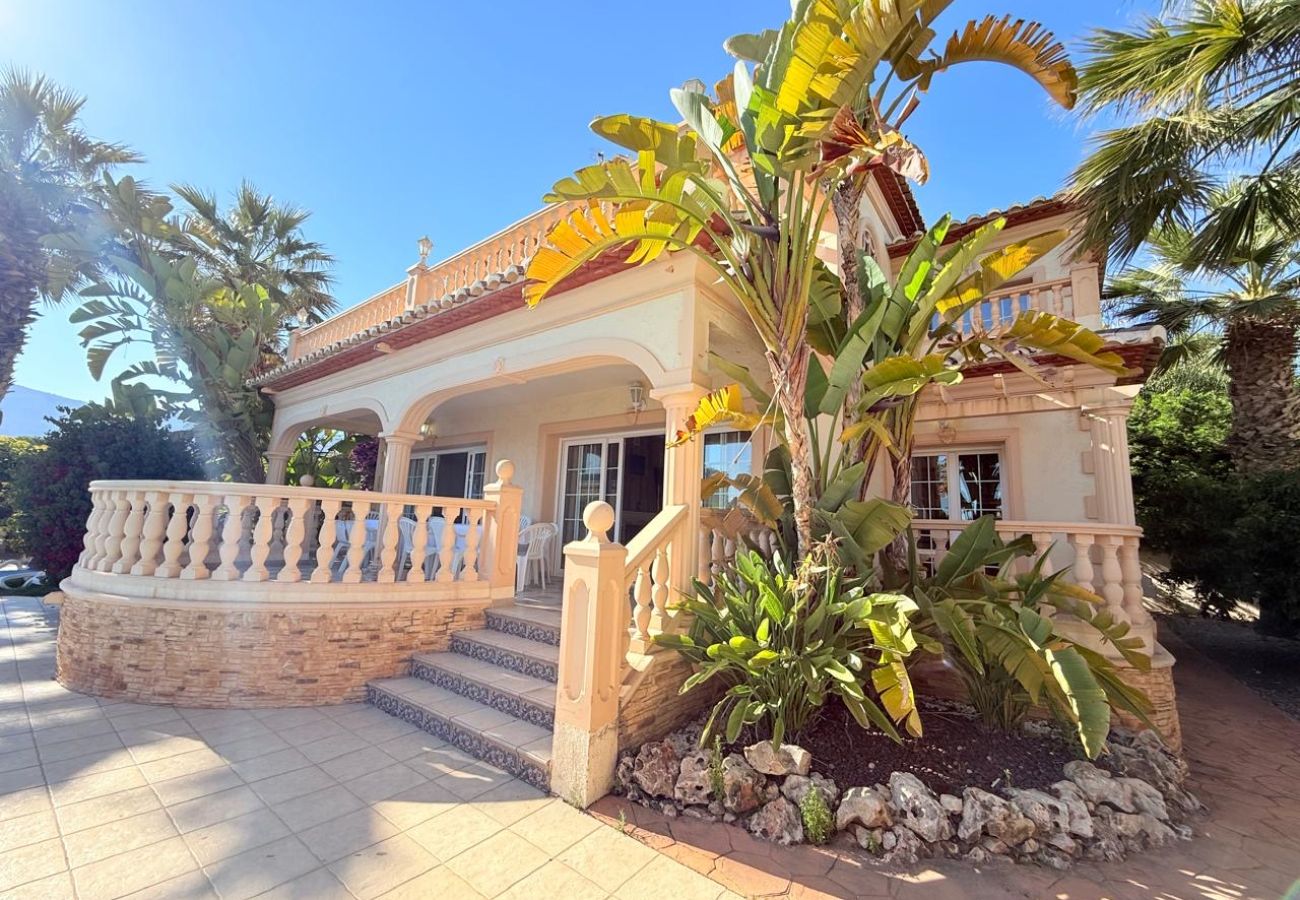 Villa/Dettached house in Calpe - Villa Enchinent