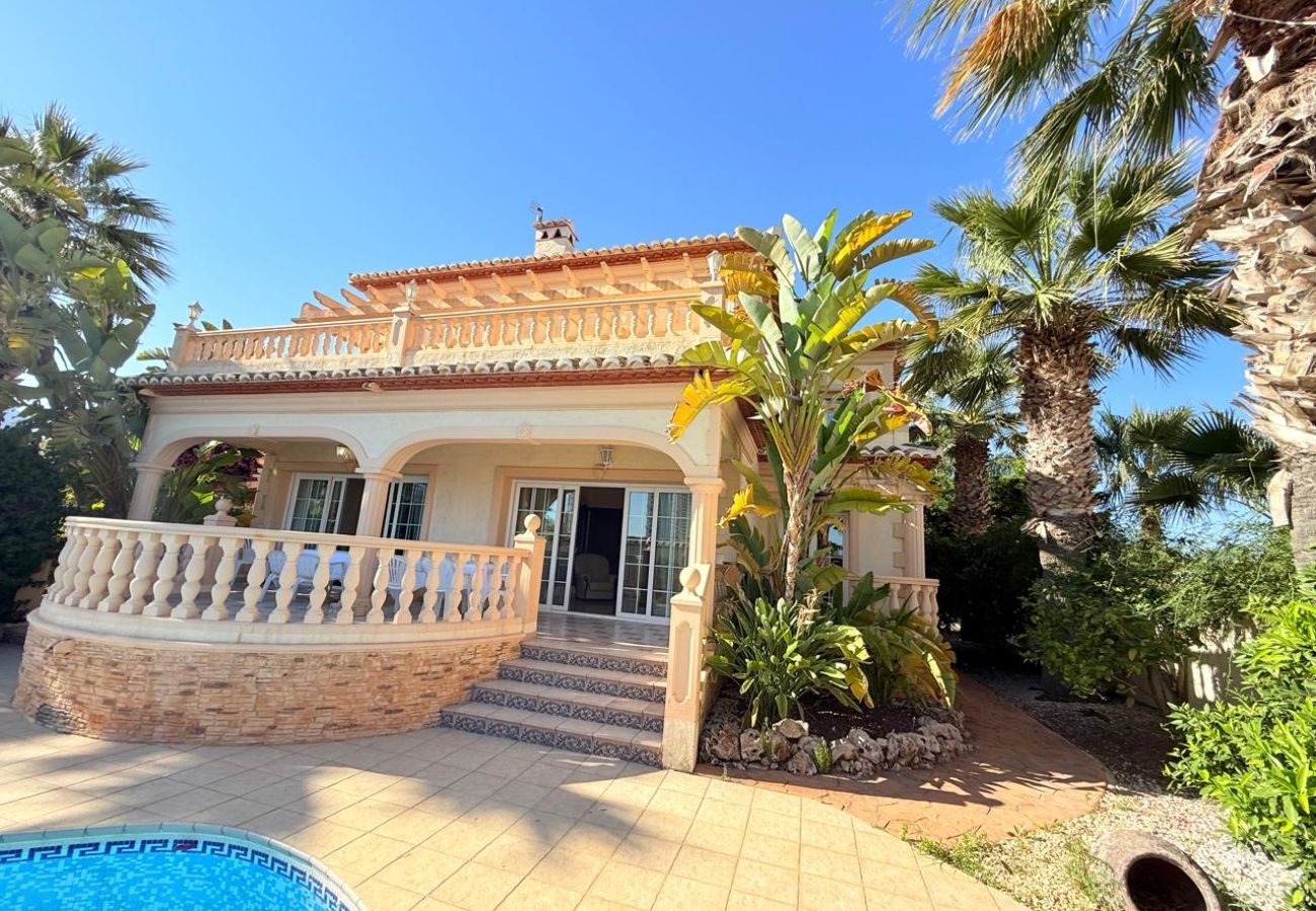 Villa/Dettached house in Calpe - Villa Enchinent