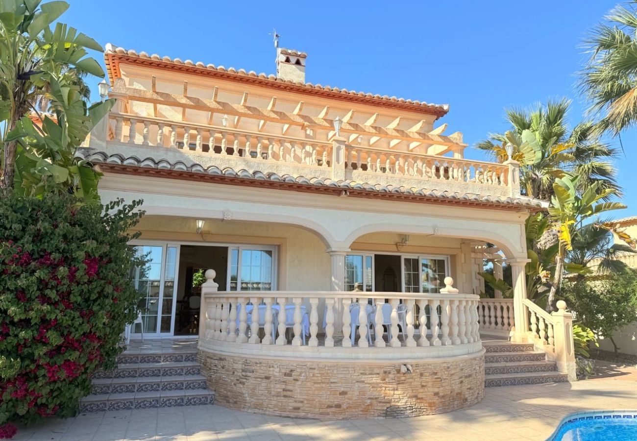 Villa/Dettached house in Calpe - Villa Enchinent