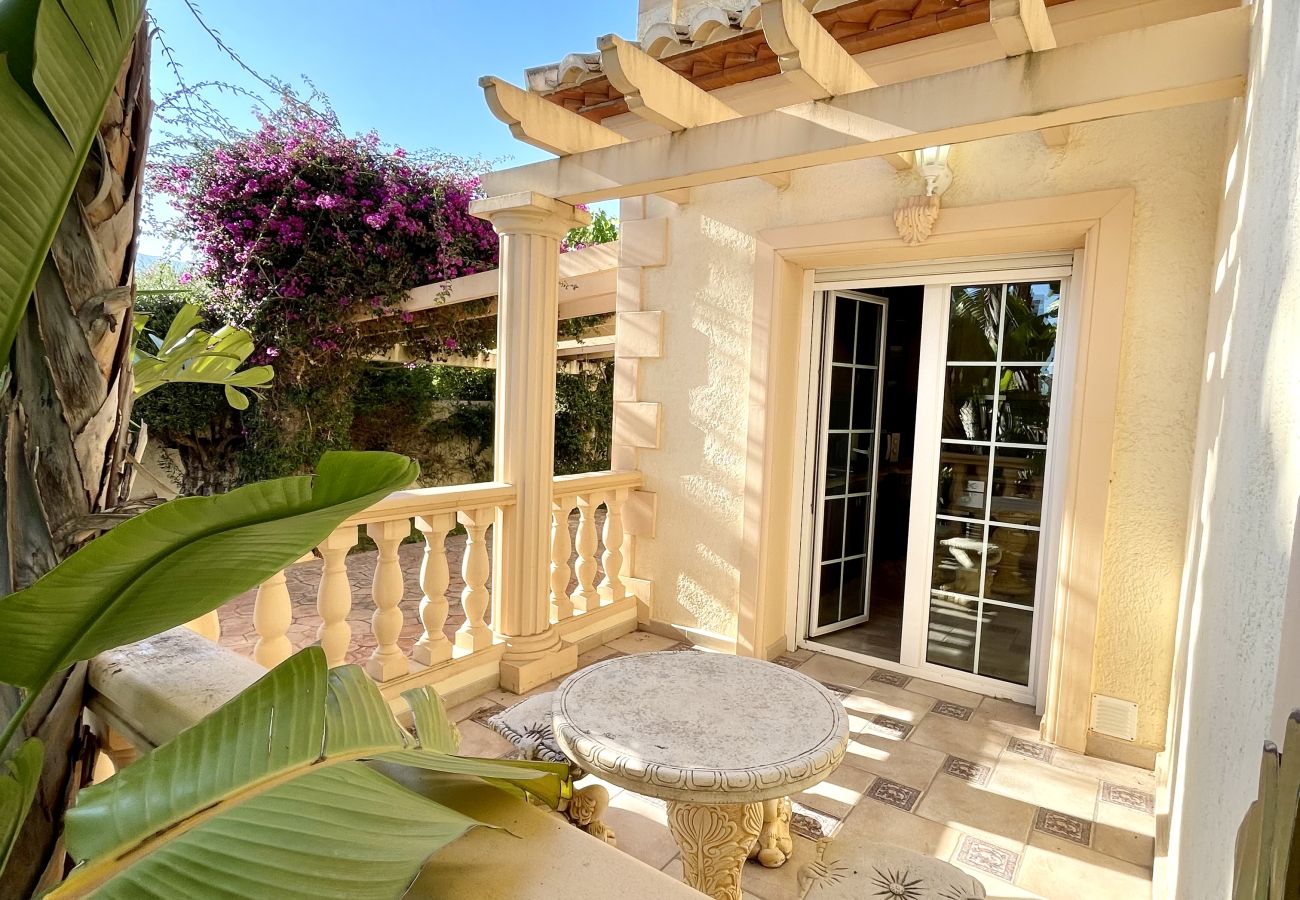 Villa/Dettached house in Calpe - Villa Enchinent