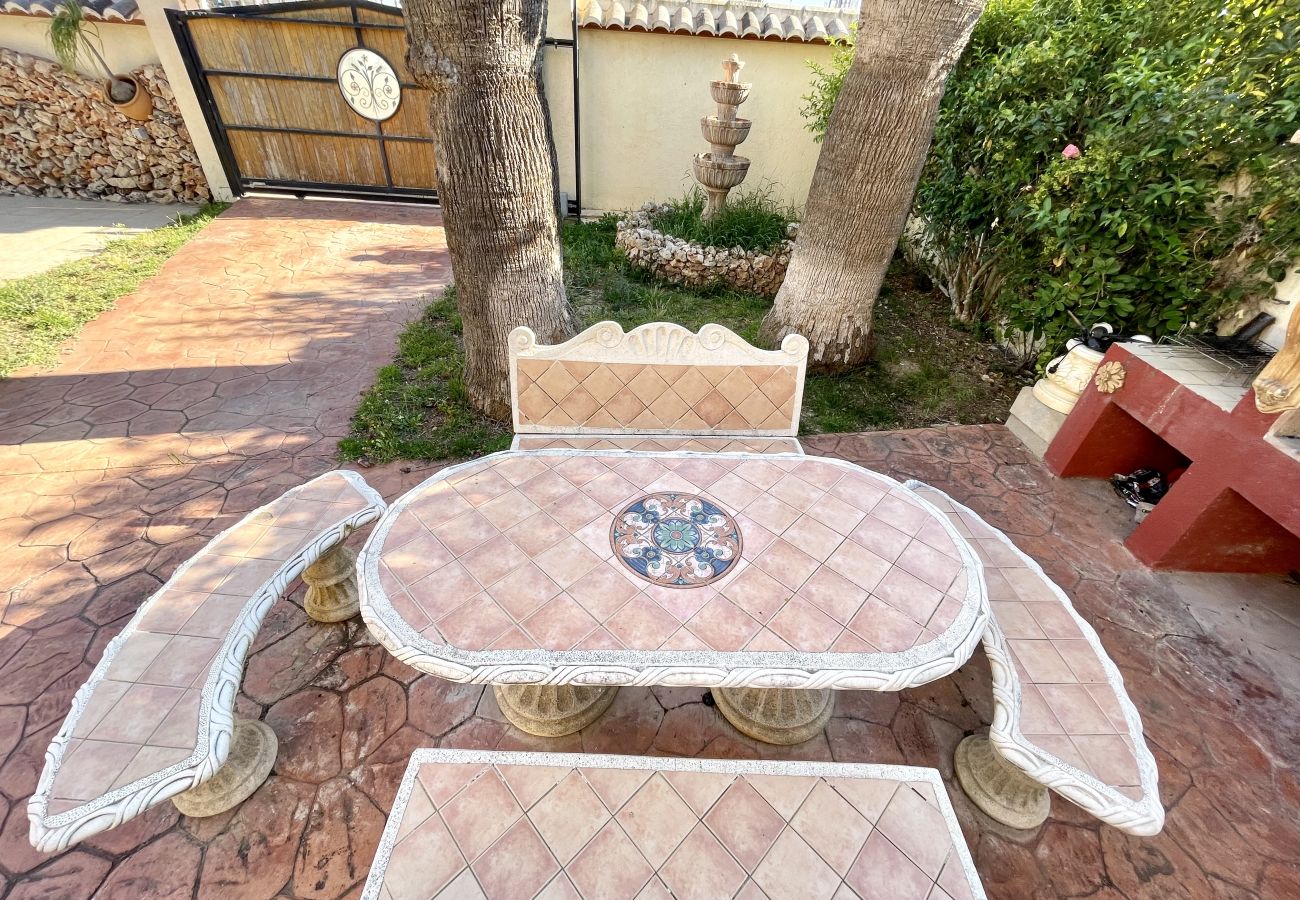 Villa/Dettached house in Calpe - Villa Enchinent