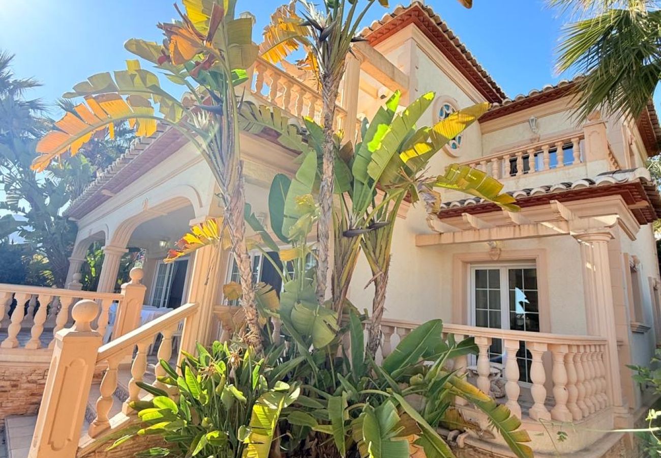 Villa en Calpe - Villa Enchinent
