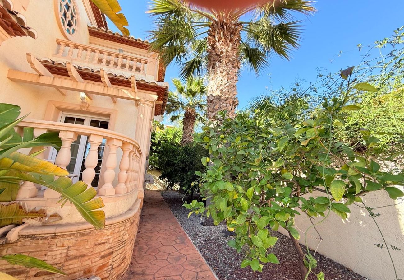 Villa en Calpe - Villa Enchinent